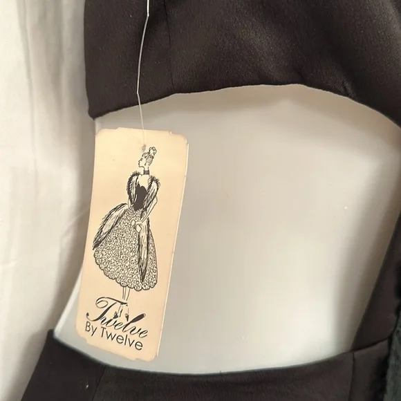 Twelve by twelve XS SIDE CUT OUT BLACK DRESS NEW NWT - Picture 10 of 10